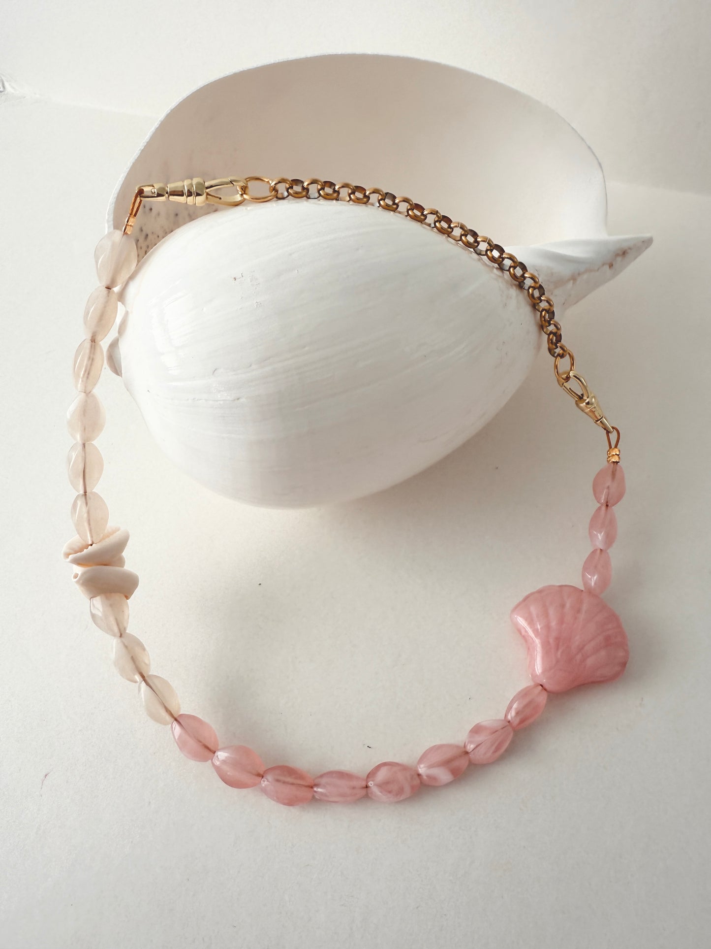 Beaded Wristy Strap - Santa Margherita (Blush Pink)